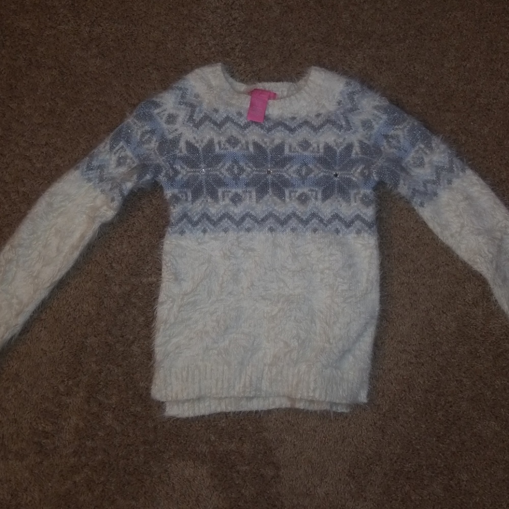 Girls super warm, soft and fuzzy sweater